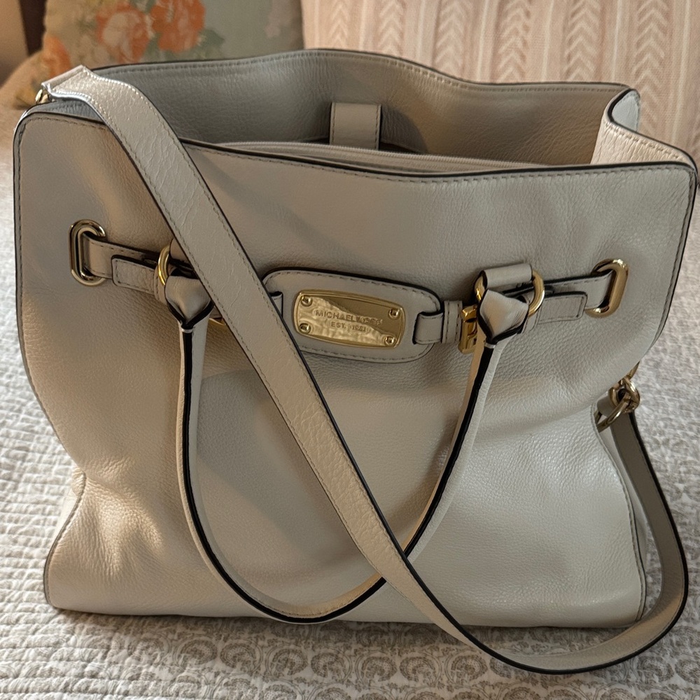 Michael Kors White Leather North South Bag, Extra Large, Excellent Condition